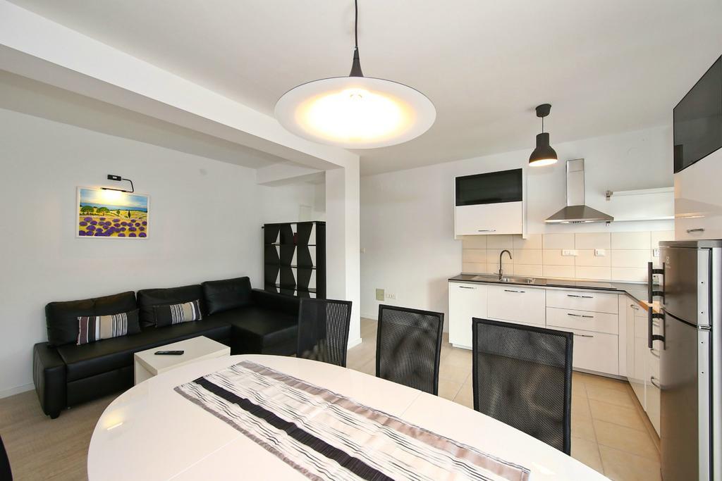 Apartments Matkovic Sveti Filip i Jakov Extérieur photo