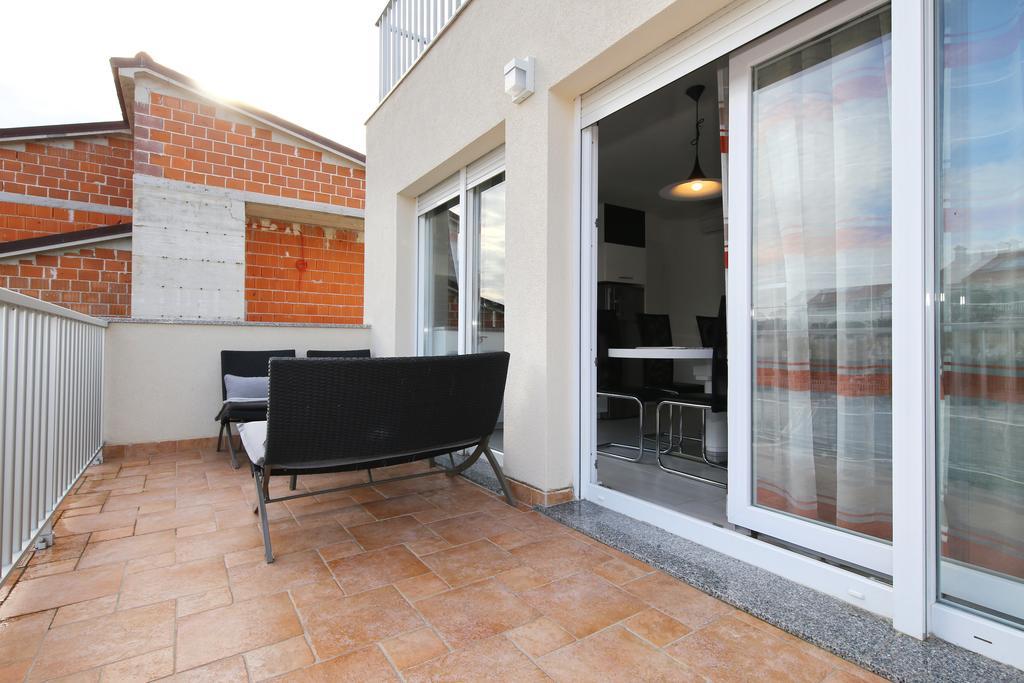 Apartments Matkovic Sveti Filip i Jakov Extérieur photo