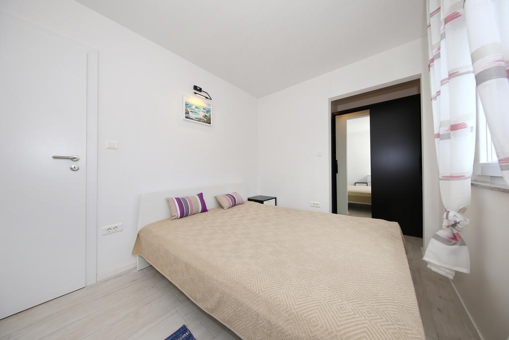 Apartments Matkovic Sveti Filip i Jakov Extérieur photo