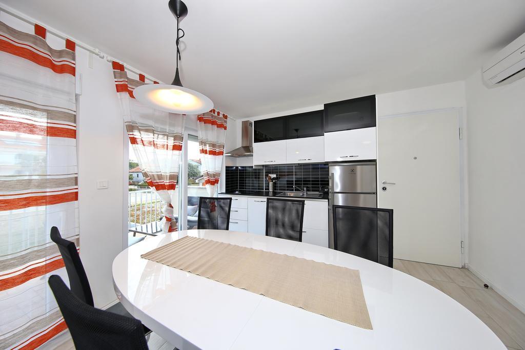 Apartments Matkovic Sveti Filip i Jakov Extérieur photo