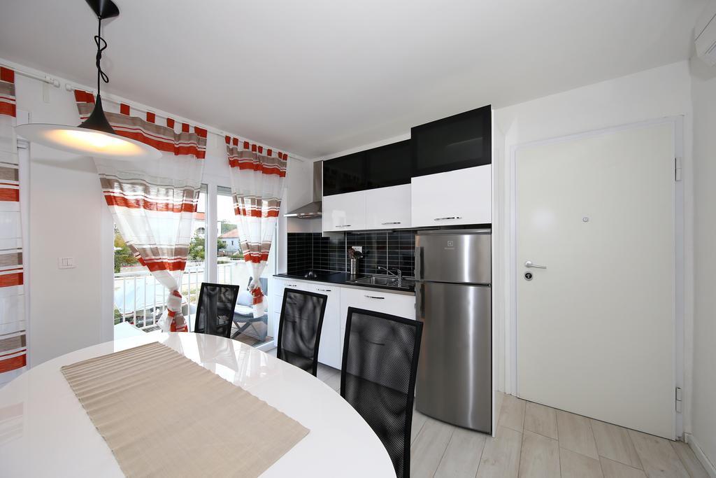 Apartments Matkovic Sveti Filip i Jakov Extérieur photo