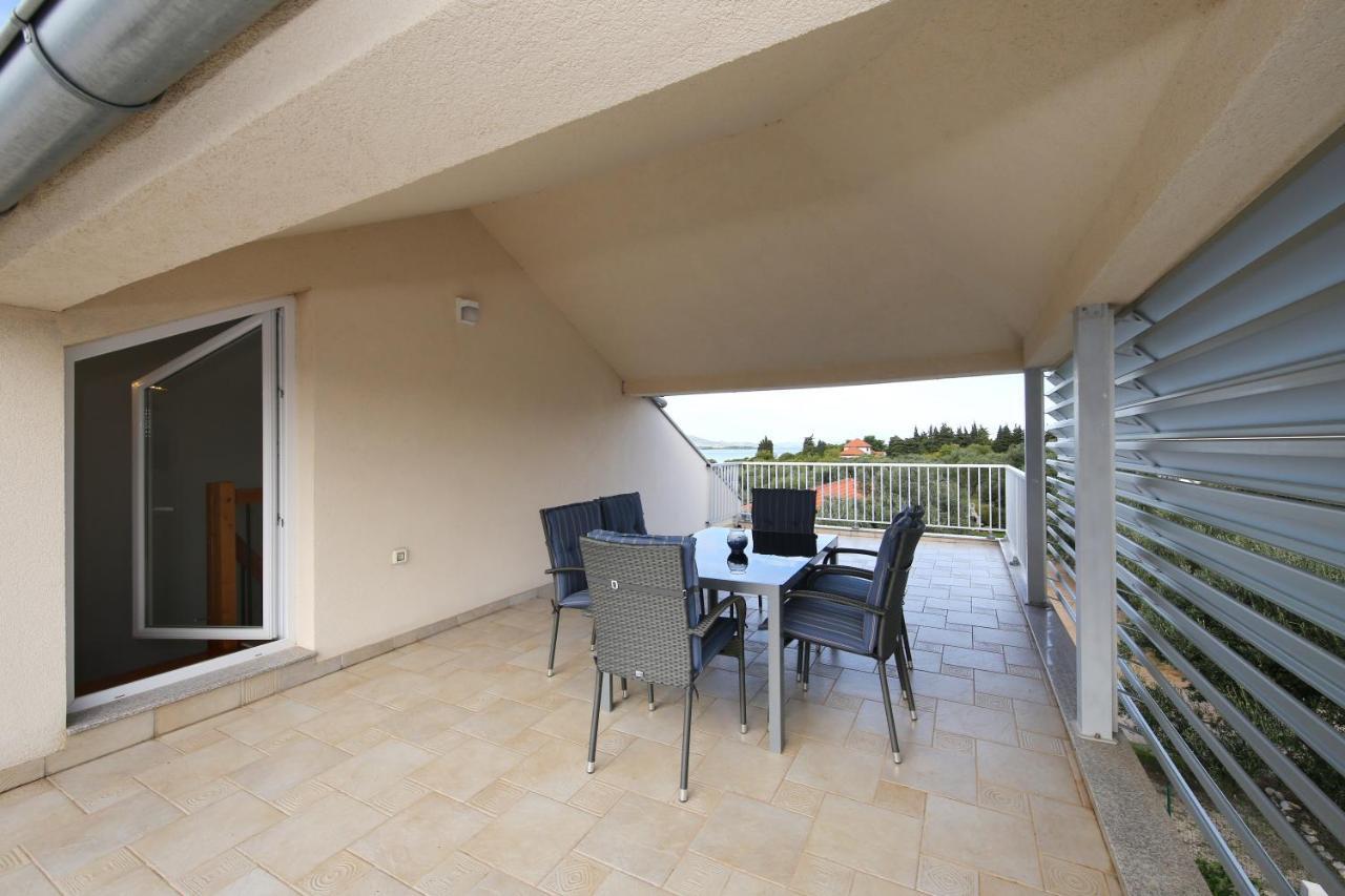 Apartments Matkovic Sveti Filip i Jakov Extérieur photo